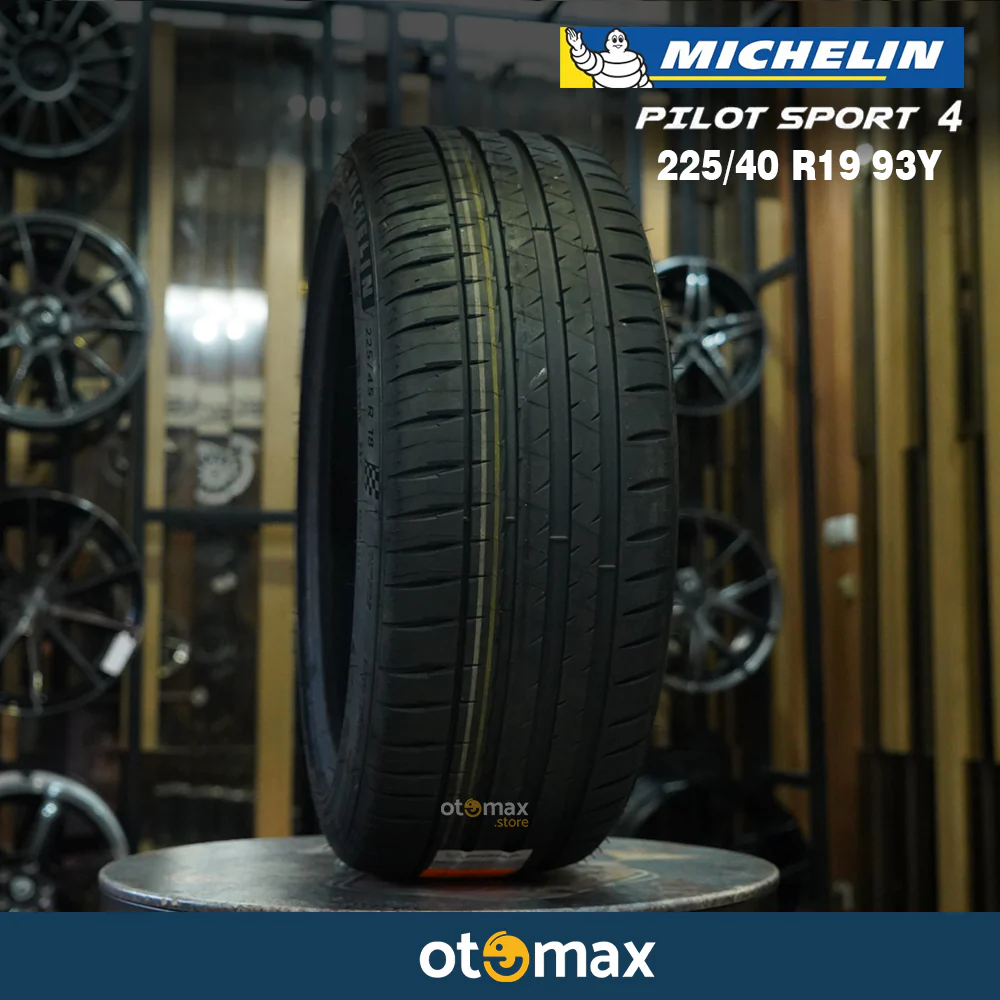 Ban Mobil Michelin Pilot Sport 4 225/40 R19 93Y
